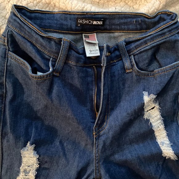 Blue Jeans - Picture 3 of 3